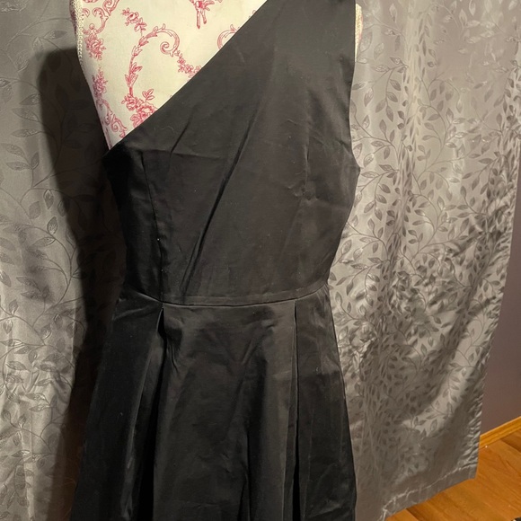 Jacob One Shoulder Dress - Picture 5 of 7